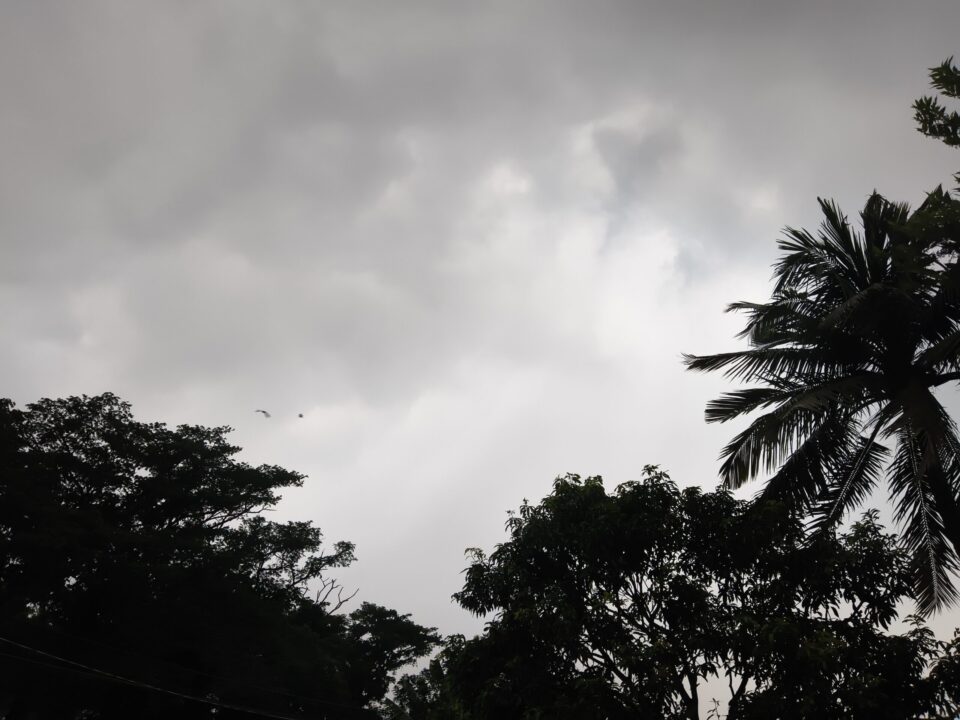 খুব জোর বৃষ্টি আসছে বসিরহাট সহ কয়েকটি গ্রাম, সম্পূর্ণ আবহাওয়া দেখুন